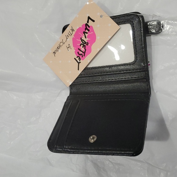 Betsey Johnson black quilted glitter trimmed fuzzy heart LBMoney bifold wallet - Picture 7 of 11